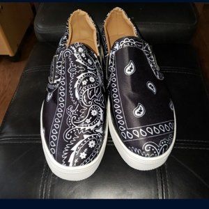 Size 9 woman slip on shoes